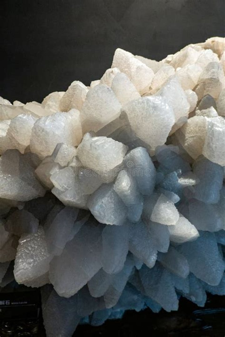 Can calcite be used for jewelry?