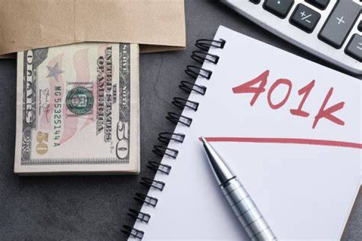 Can you buy company stock with 401K?