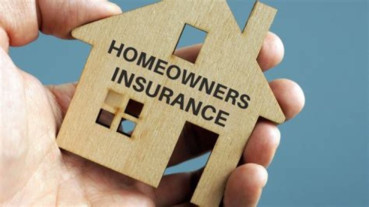 Can you change homeowners insurance after closing?