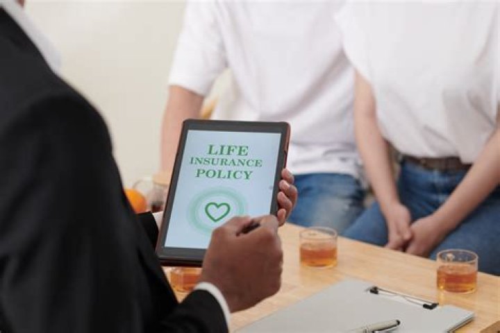 Does divorce nullify life insurance?