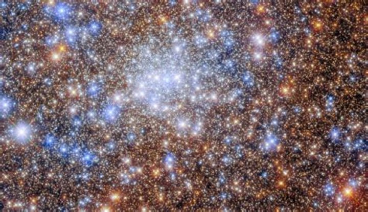 How do scientists describe stars?