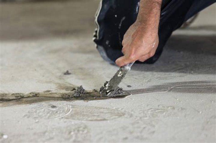 How much does it cost to fix a leak under a slab?