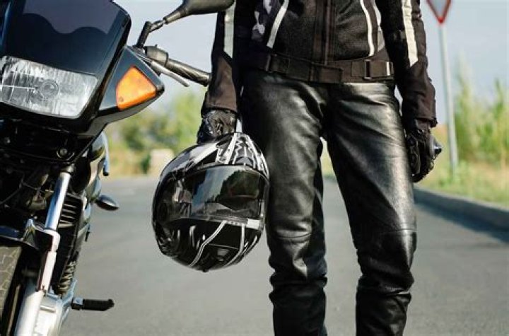 Is it legal to ride without a helmet in Florida?