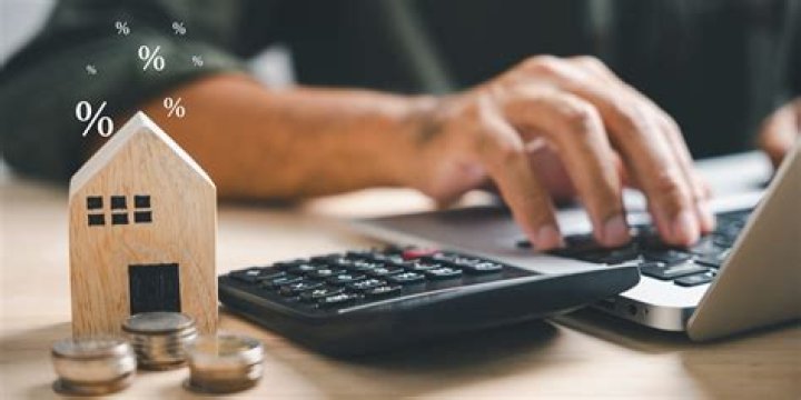 What are the risks of buying an apartment?