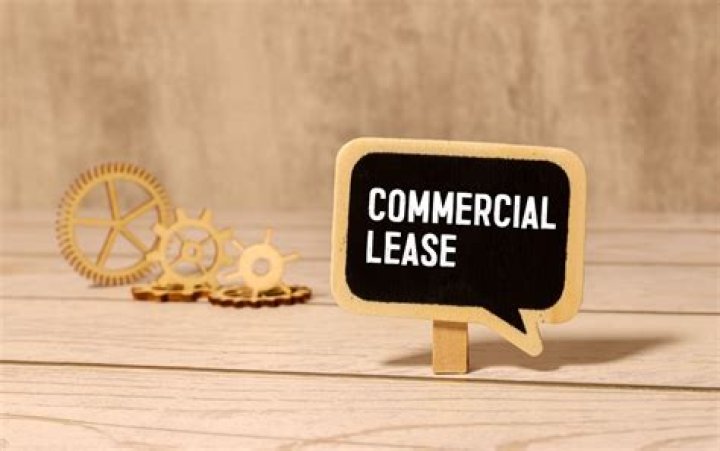 What is the meaning of commercial lease?