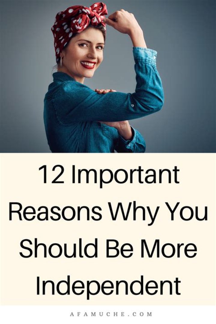 Why is it important to be independent in fact and in appearance?
