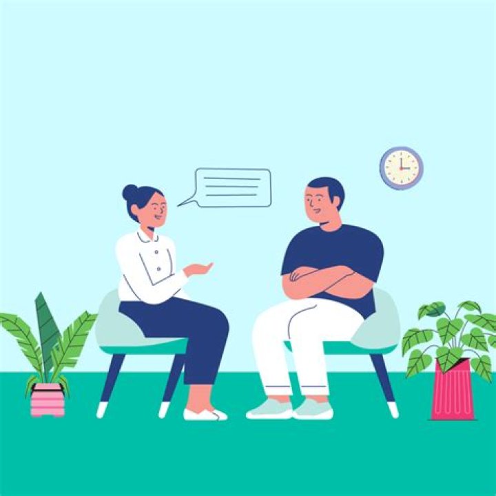 Why is it wise to arrive 10 to 15 minutes early for an interview?